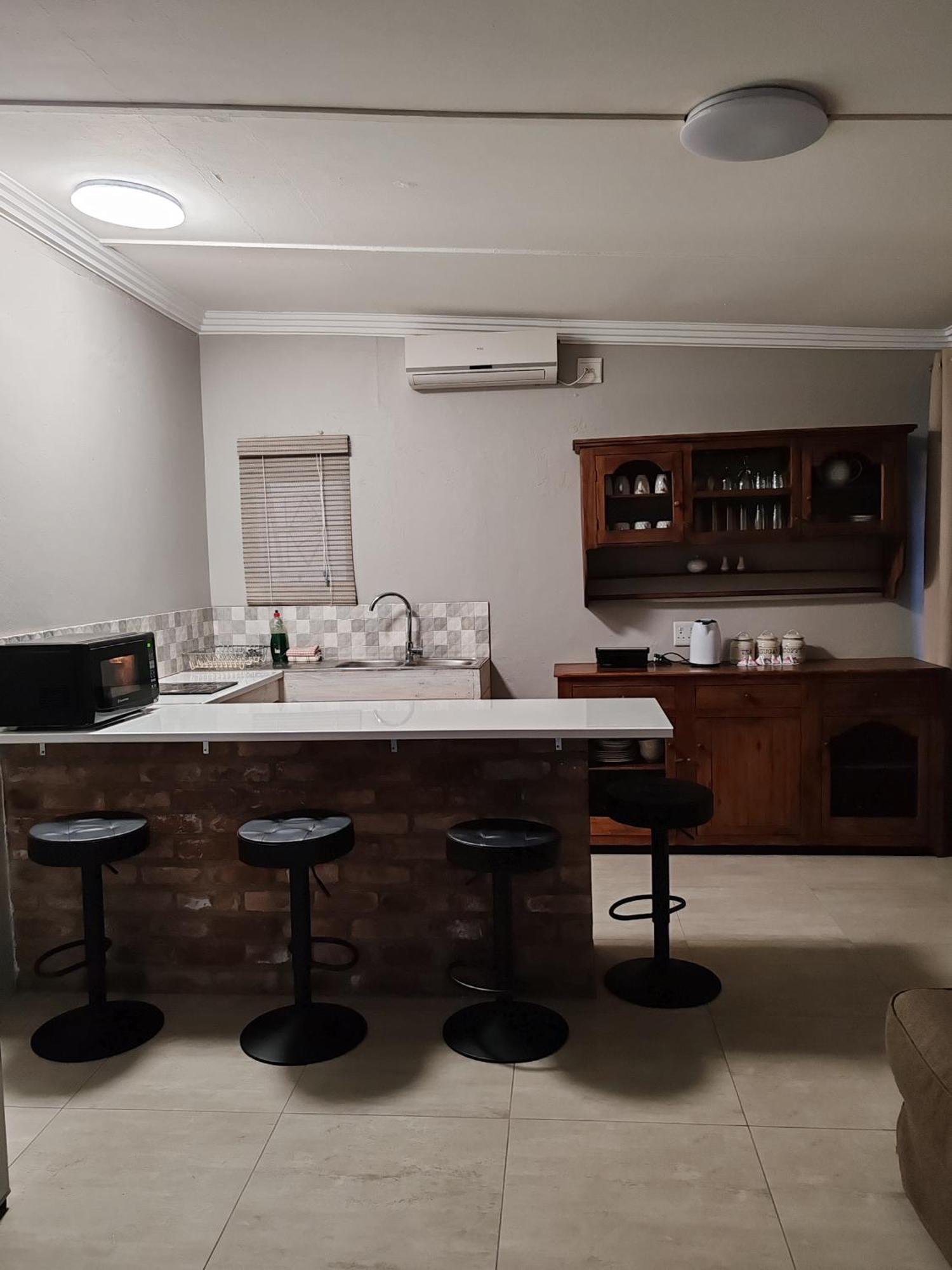 Stoep Cafe Guest House Коматипорт Экстерьер фото