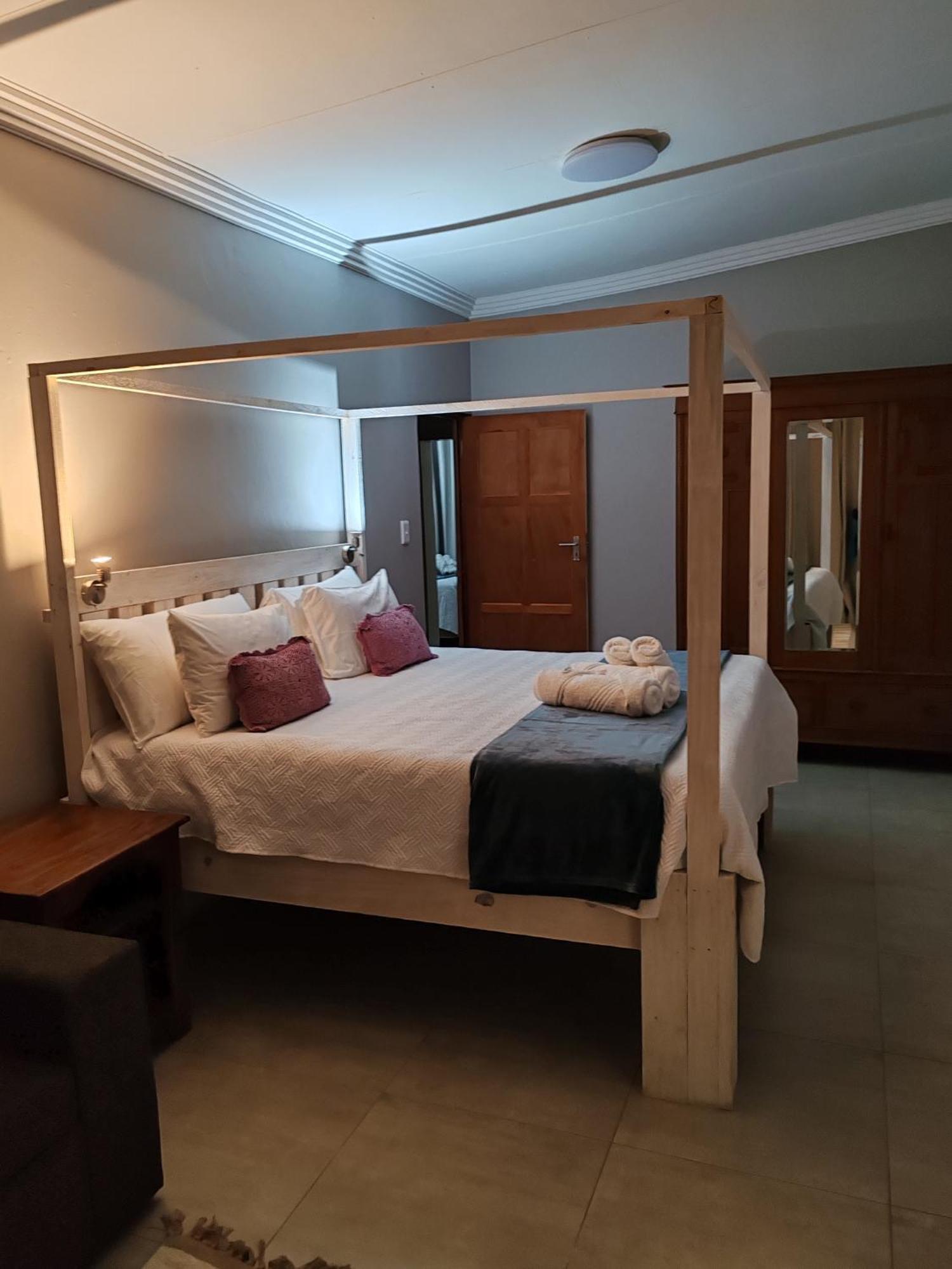 Stoep Cafe Guest House Коматипорт Экстерьер фото